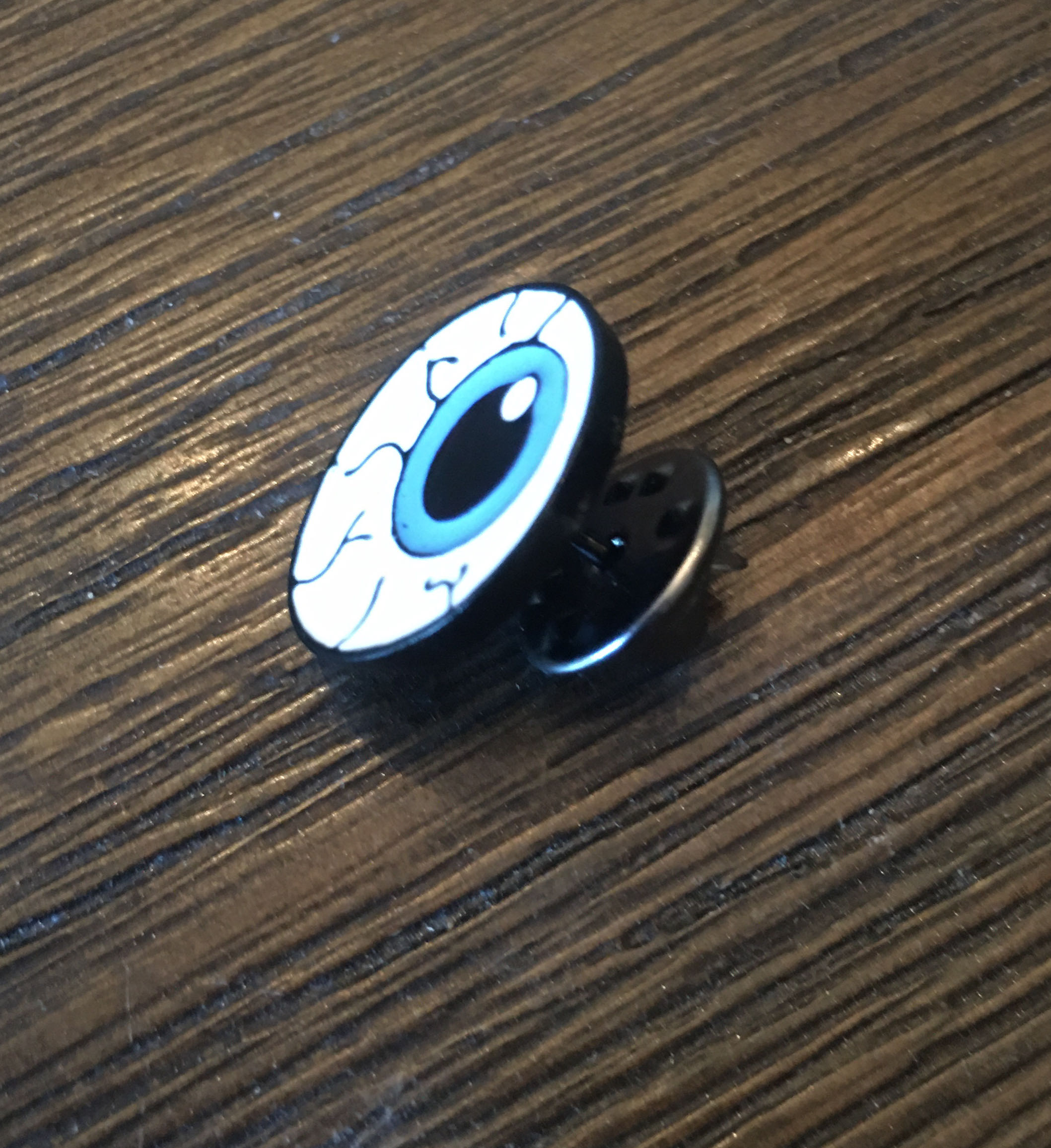 Blue Eye Pin  pin collectible [Barcode 2042001] - Main Image 2