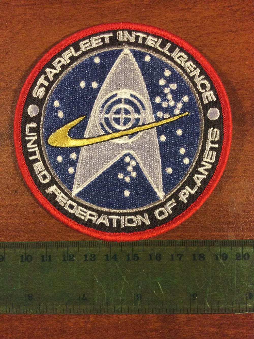 Star Trek Patch StarFleet Intelligence - Patch pin collectible - Main Image 2