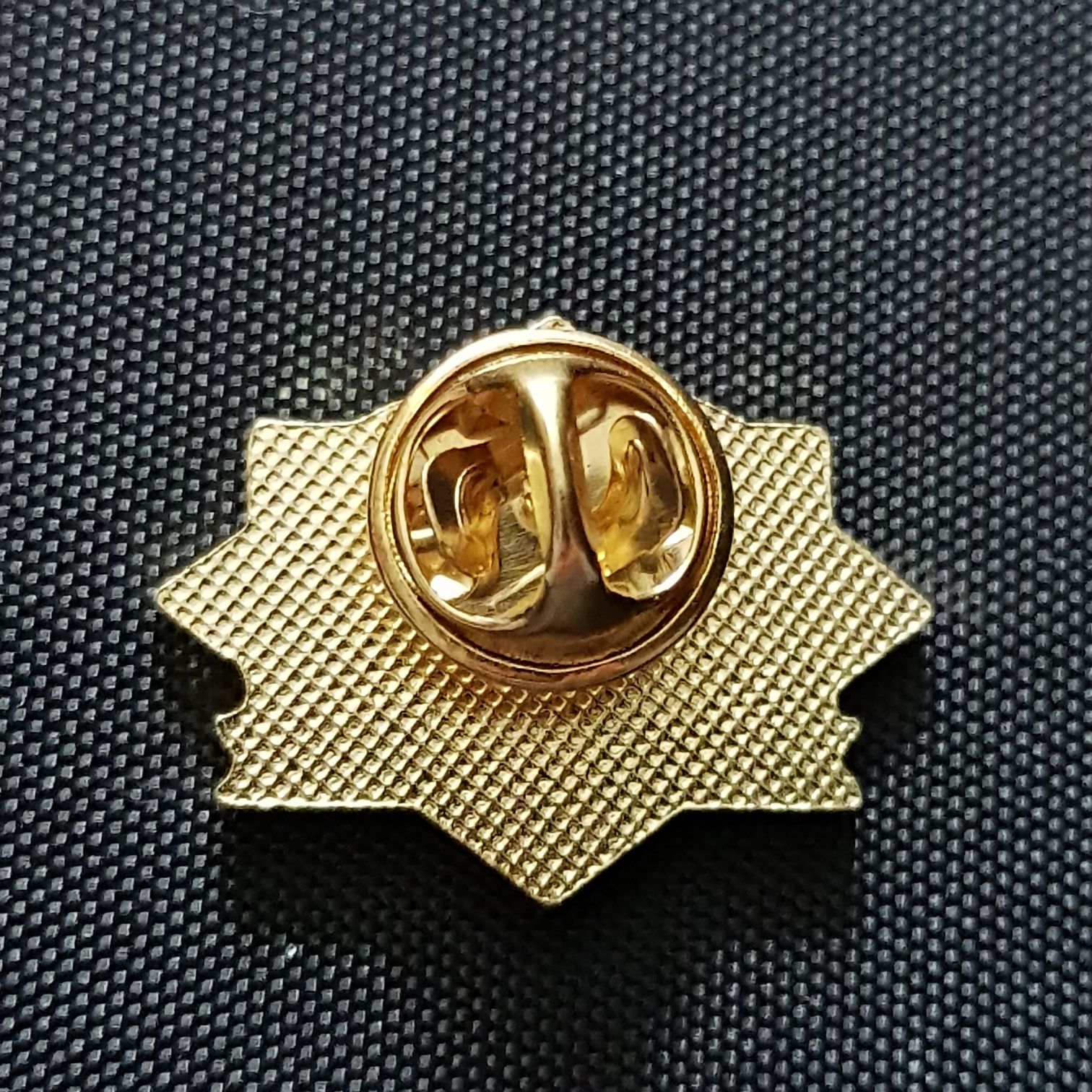 Niagara Falls  pin collectible - Main Image 2