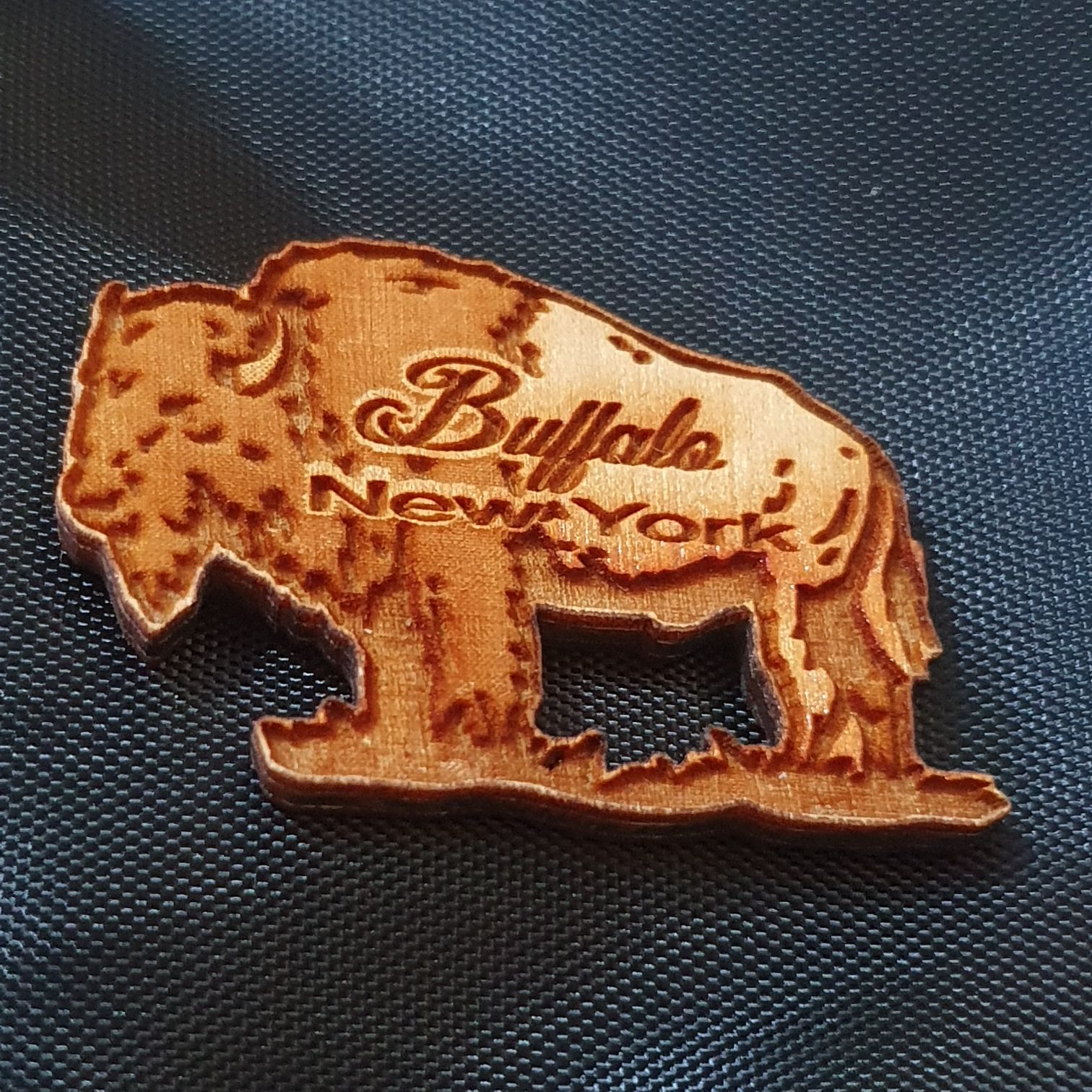 Buffalo New York  pin collectible - Main Image 2