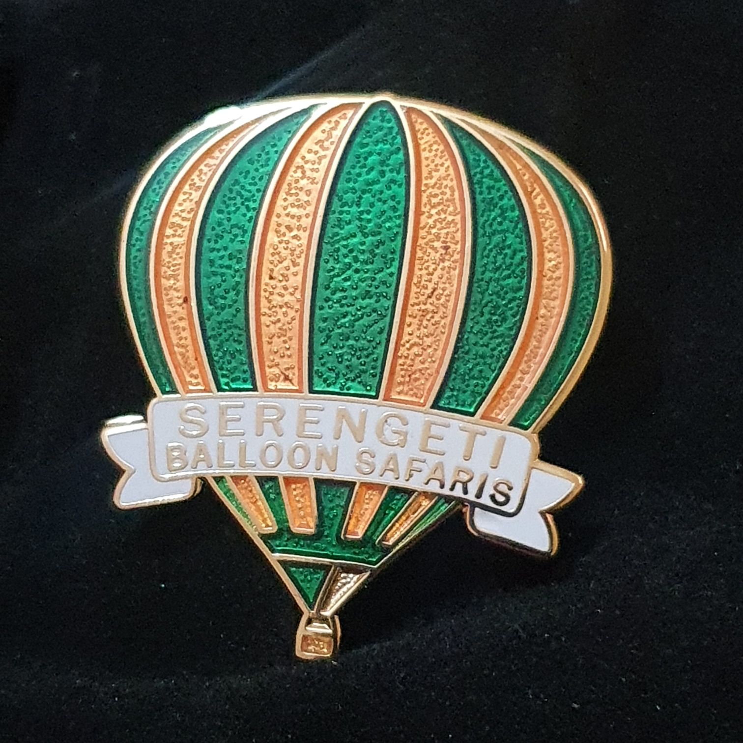 Serengeti  pin collectible - Main Image 2