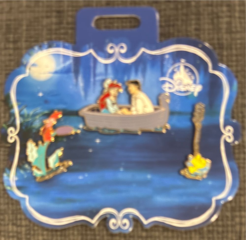 The Little Mermaid Kiss The Girl - Disney pin collectible [Barcode 465054731391] - Main Image 3