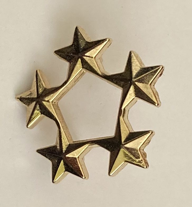 Star  pin collectible - Main Image 2