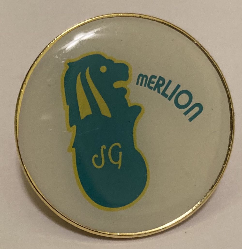 Merlion  pin collectible - Main Image 2