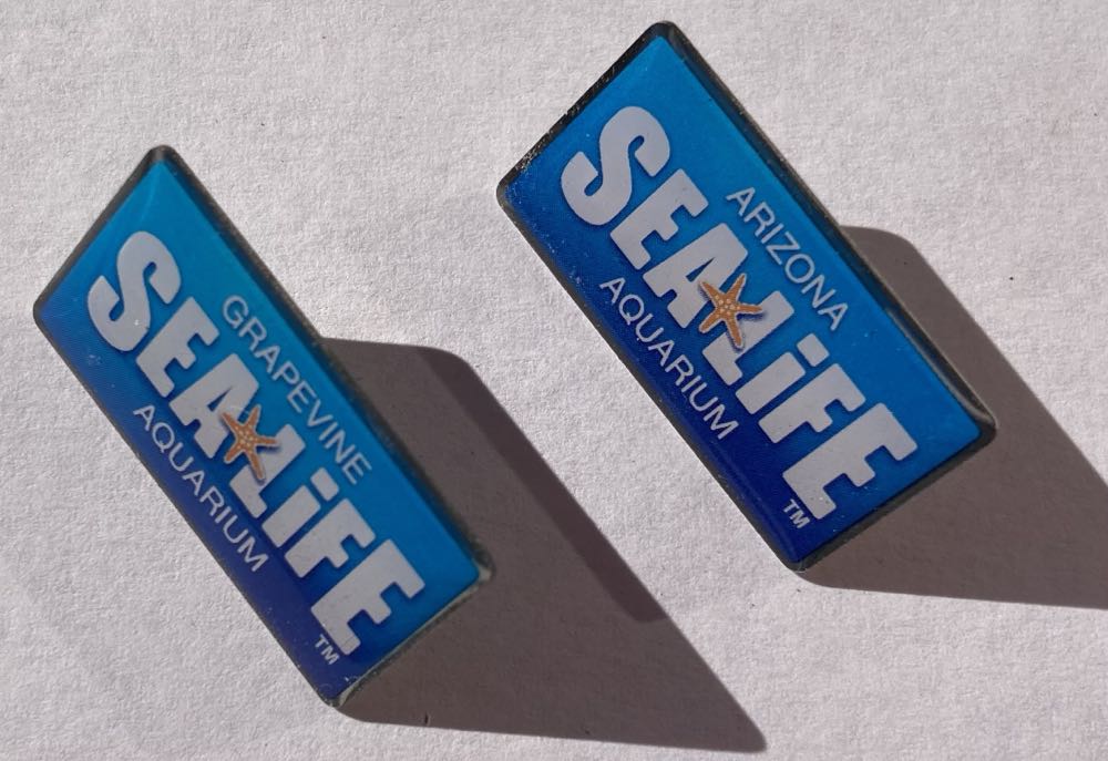 Sea Life - Button pin collectible - Main Image 2