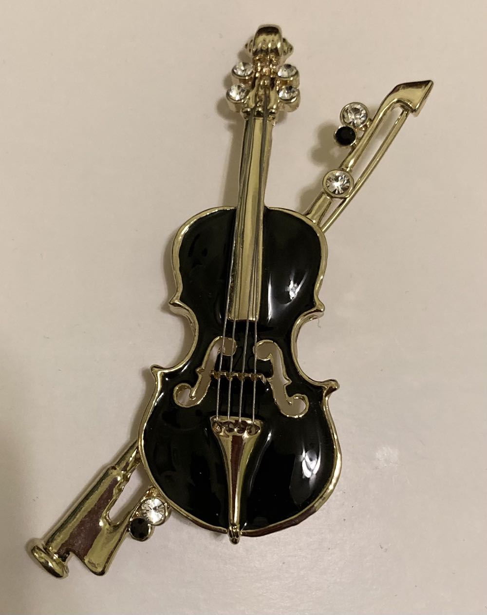 Cello  pin collectible - Main Image 4
