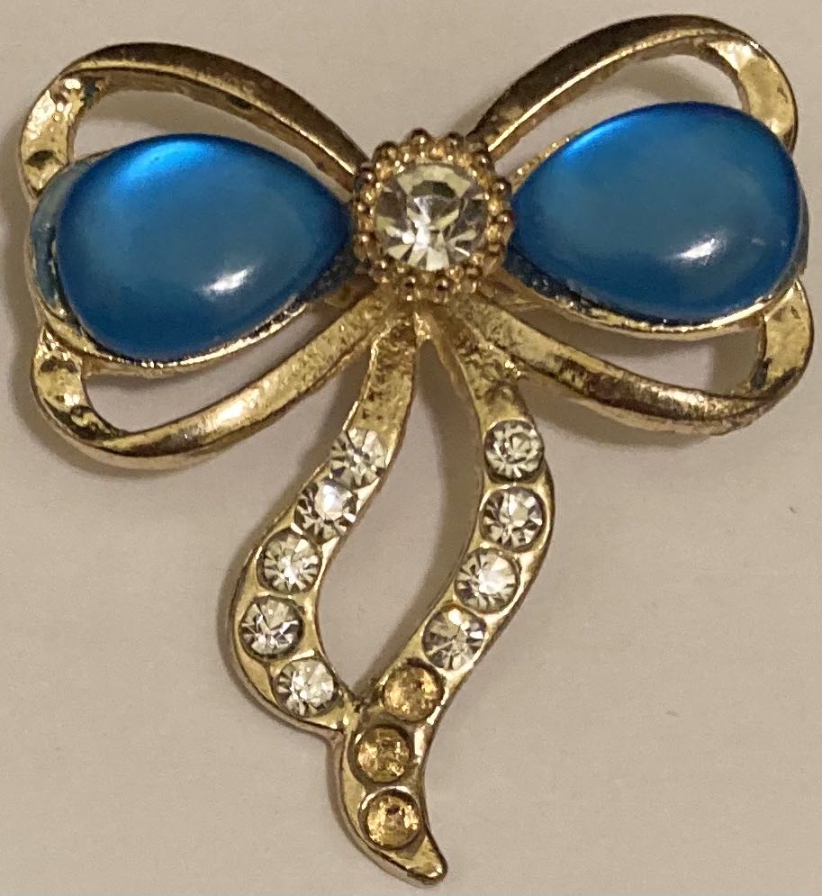 Ribbon  pin collectible - Main Image 2