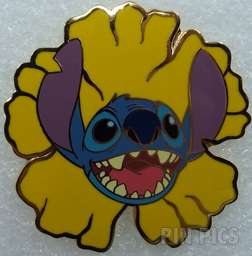 DA - Ursula Christmas Pin Prototype (Silver)