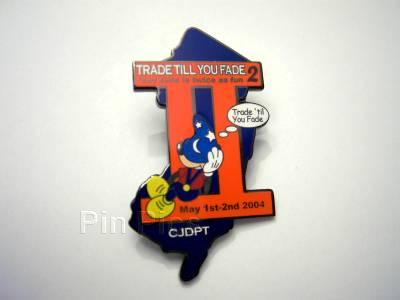 DIS - Orphan Reading a Sign - Pin 24 - Set 6 - Disney Advent Tree Series - Merry Christmas 2003