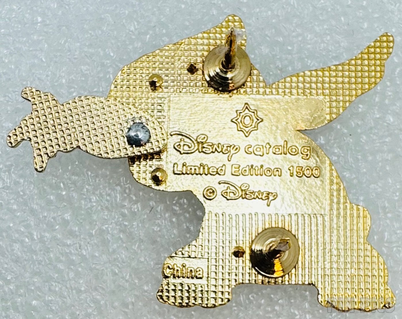 Disney Catalog - Stitch Waving  pin collectible - Main Image 4