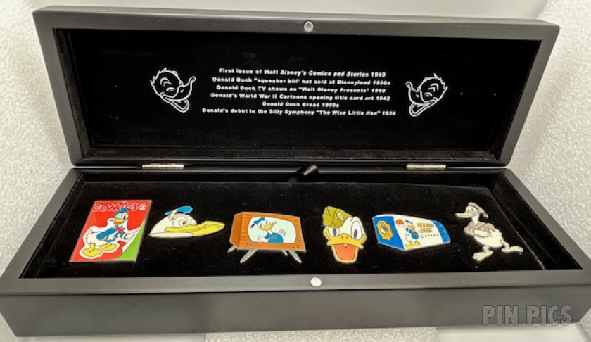 DC - Donald Duck - Through the Years - Boxed Pin Set - 70th Birthday  pin collectible - Main Image 3