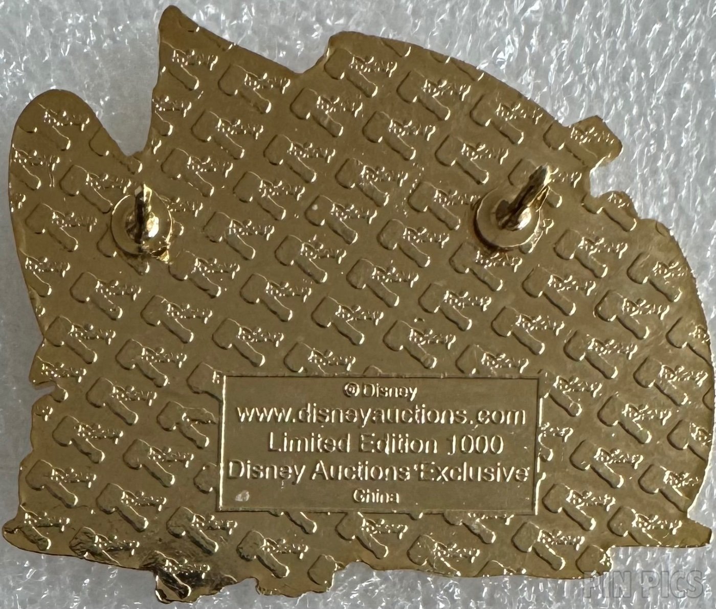 DA - Stitch’s Surfboards  pin collectible - Main Image 2