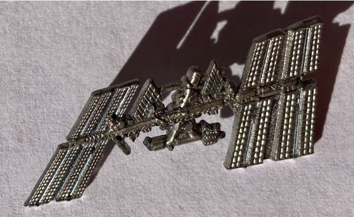 Tiana Tiara Pin – Disney Princess