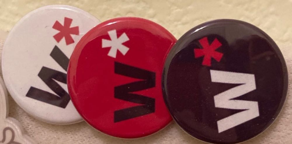 w* - Button pin collectible - Main Image 2
