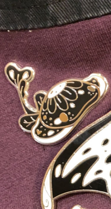 Xingu River Ray  pin collectible - Main Image 3