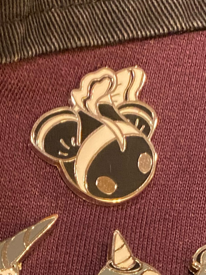 Swimming Snowflake Clownfish Sidekick  pin collectible - Main Image 3