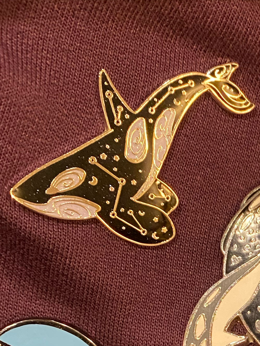 Silver & Glitter Orca Whale  pin collectible - Main Image 3