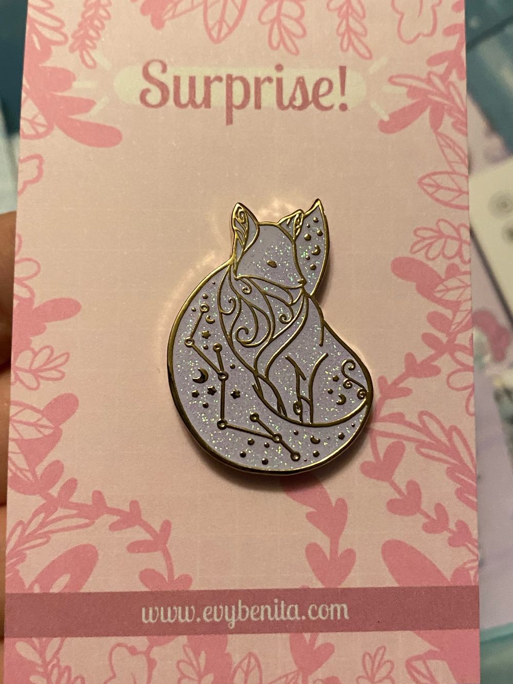 Gold & Glitter Arctic Fox  pin collectible - Main Image 2