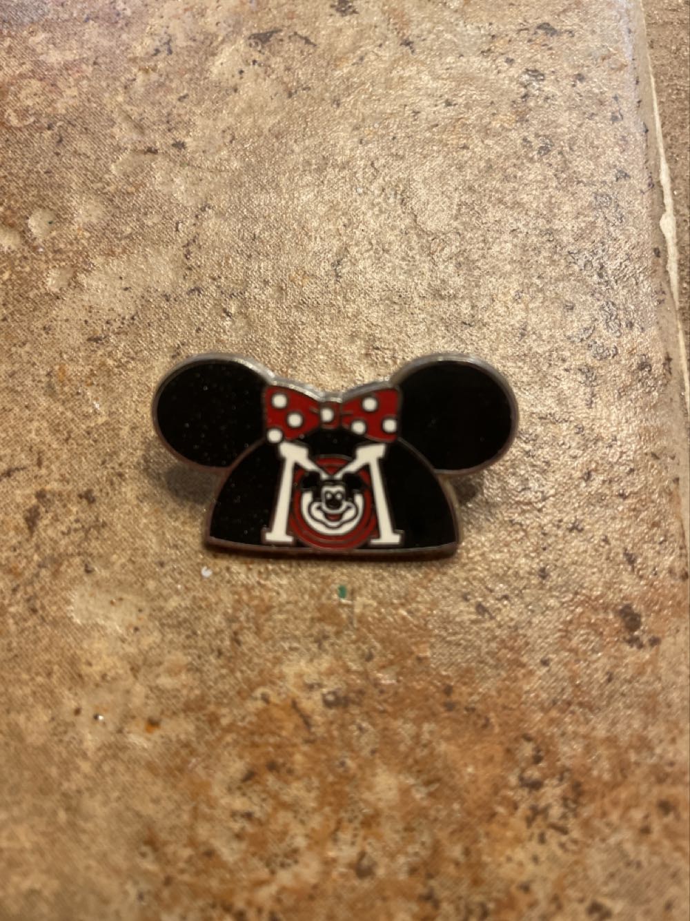 Disneyshopping Halloween 2008 Dragon Pluto