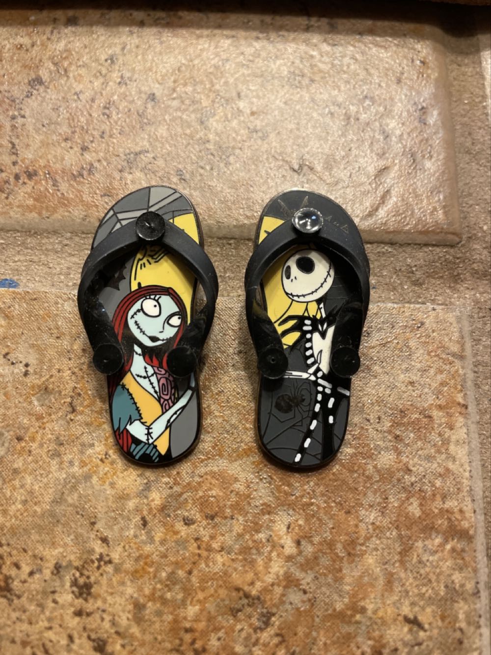 Wdw 2013 Hidden Mickey Days Of The Week Pluto Saturday