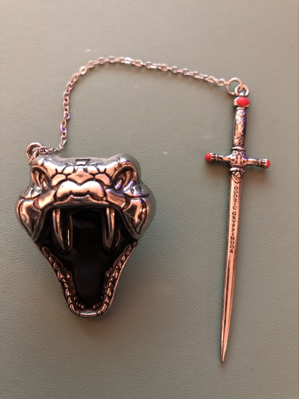 HP Basilisk  pin collectible - Main Image 2