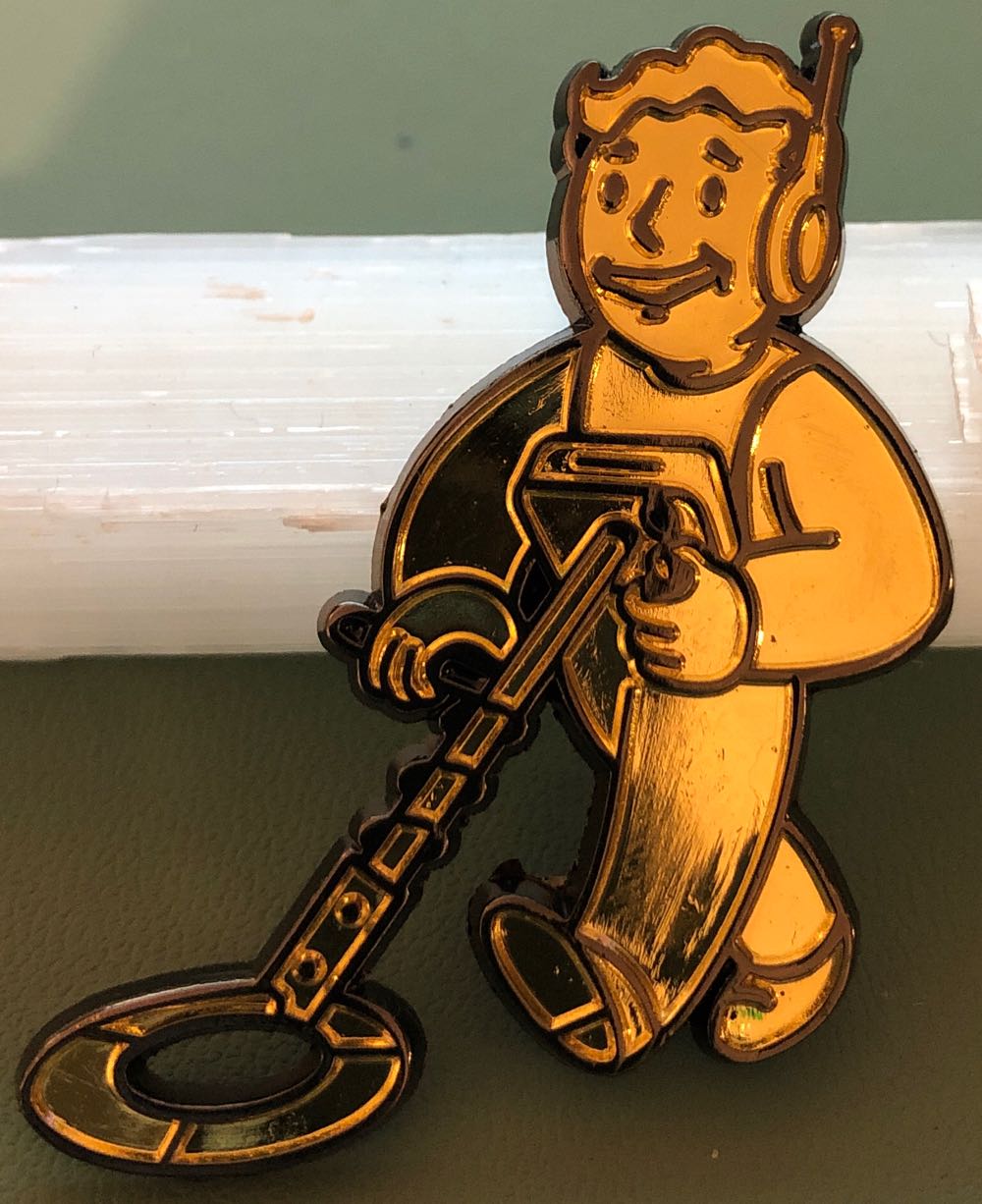 Disney Pin Key Winnie The Pooh And The Honey Tree 55th Special Edition New Card