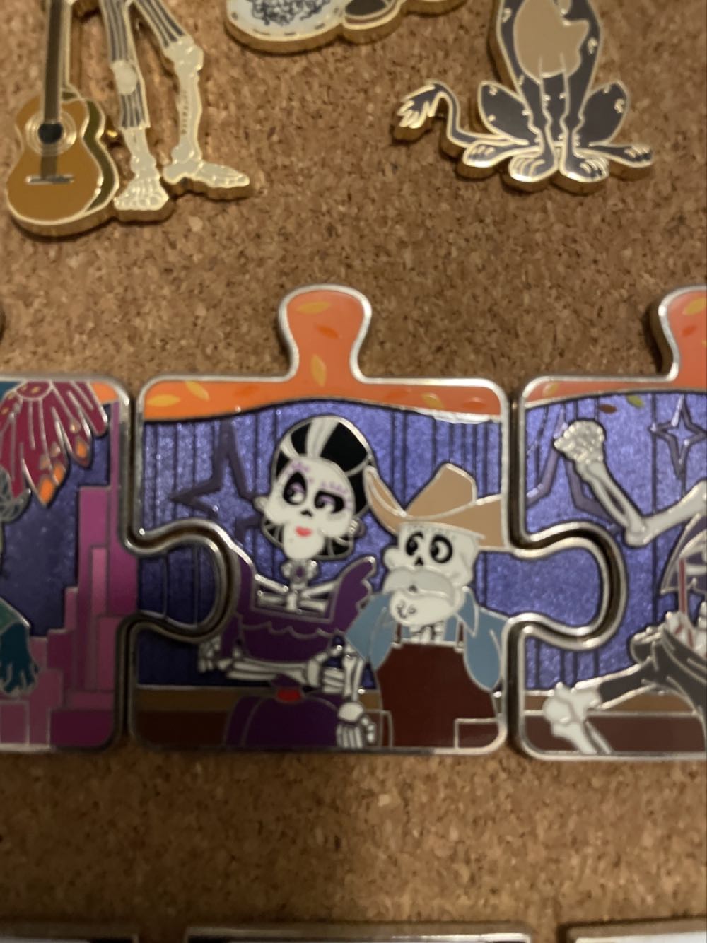 Mickeys Pin Odyssey 2008 Disneys Electrical Parade Elliott