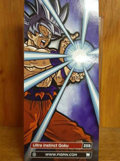 Ultra Instinct Goku - FigPin pin collectible [Barcode 810021533247] - Main Image 2