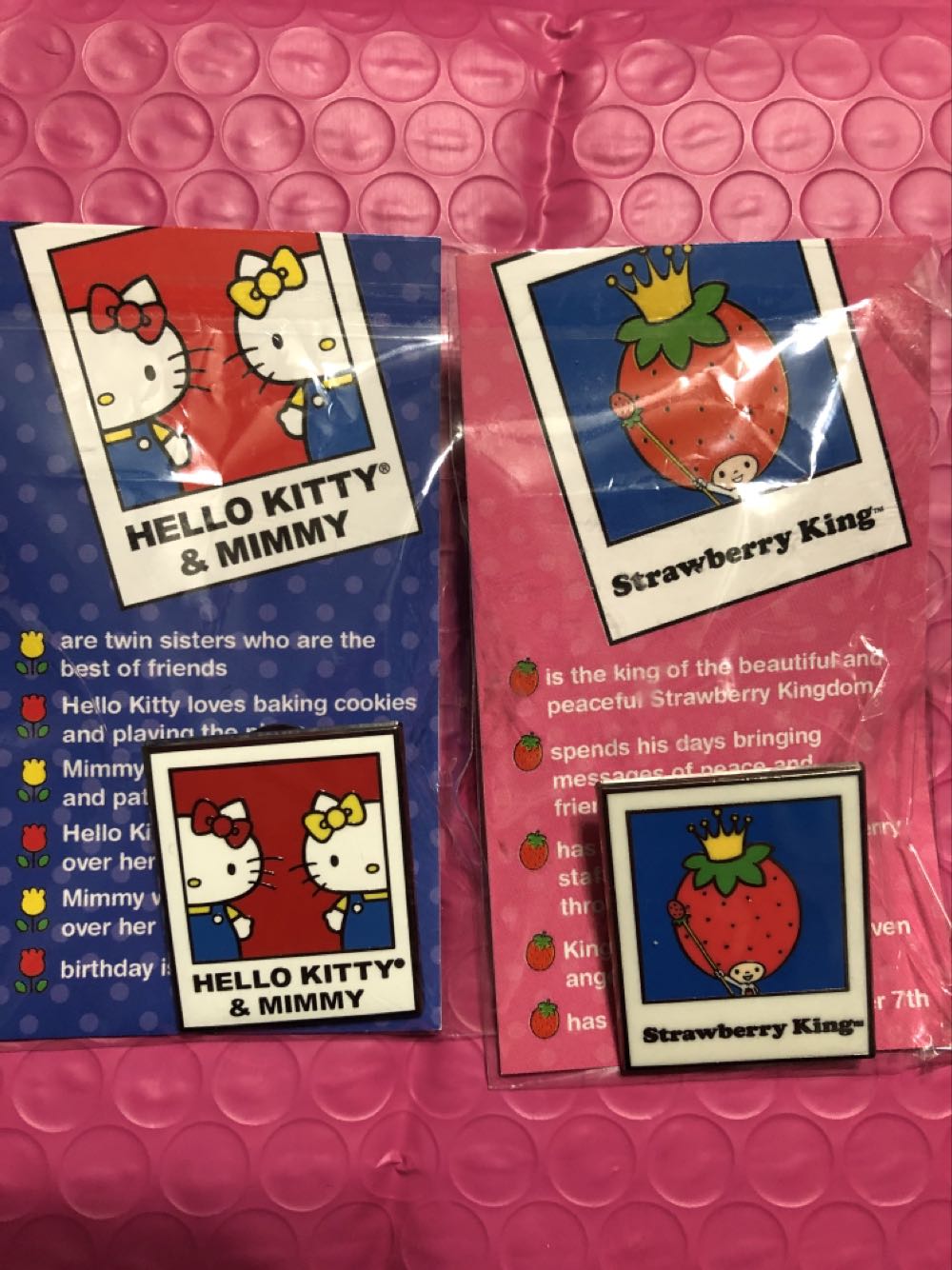 Hello Kitty  pin collectible - Main Image 2