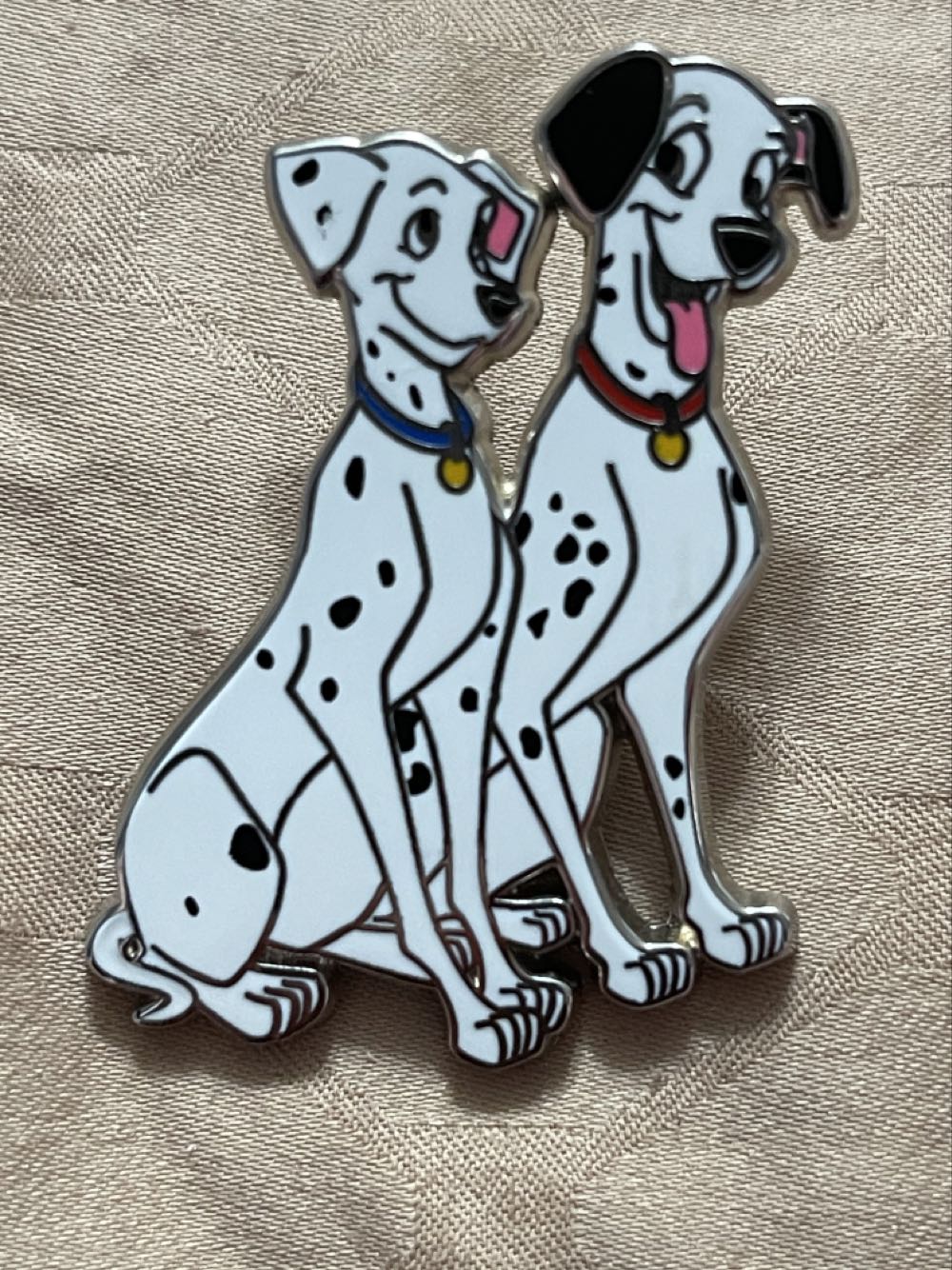 Pongo And Perdita - Disney Parks Pin - Rack pin collectible [Barcode 400008649216] - Main Image 3