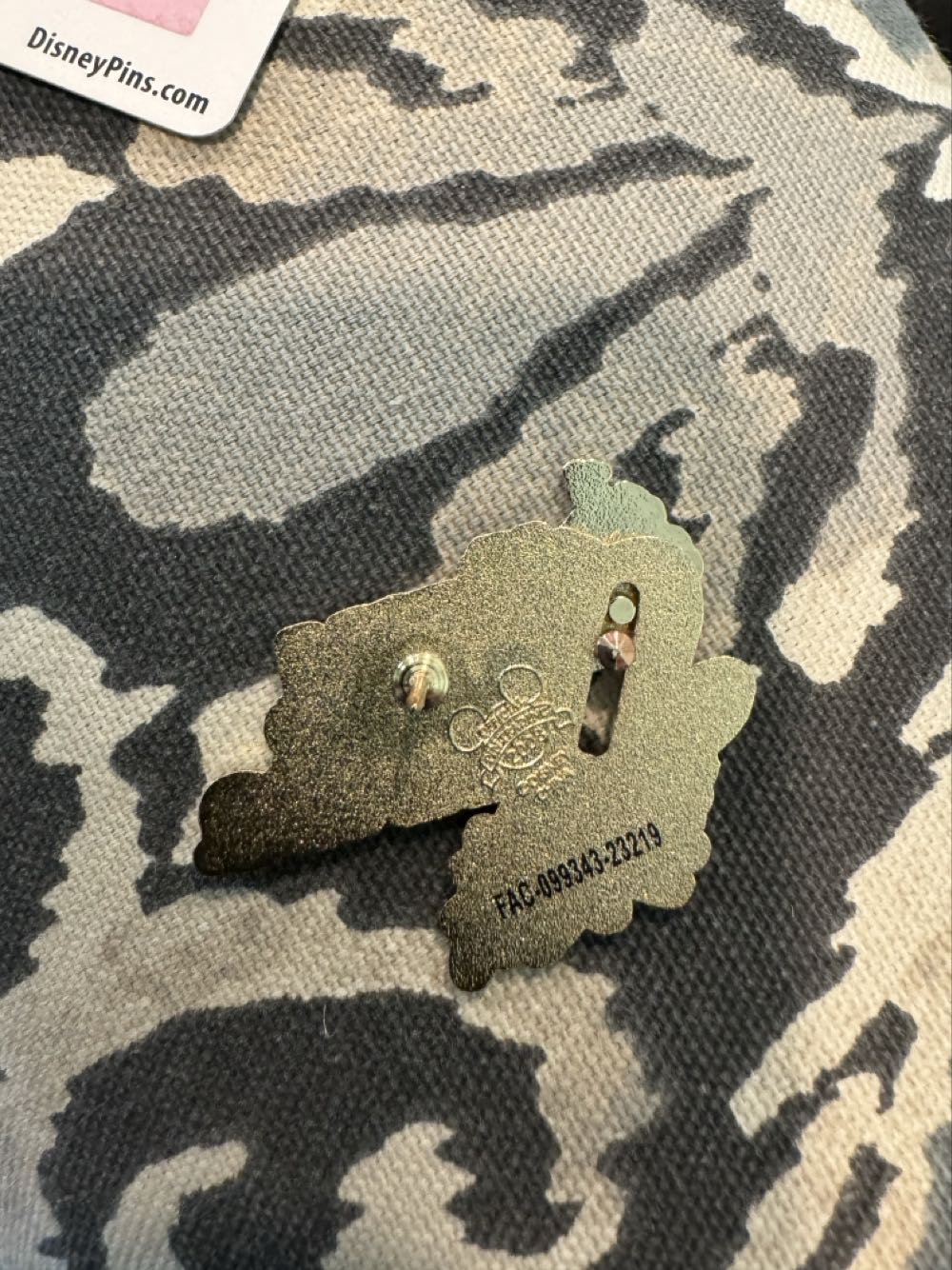 Kali River Rapids, Animal Kingdom, Mickey and Donald - Rides And Attractions pin collectible [Barcode 400020158246] - Main Image 2