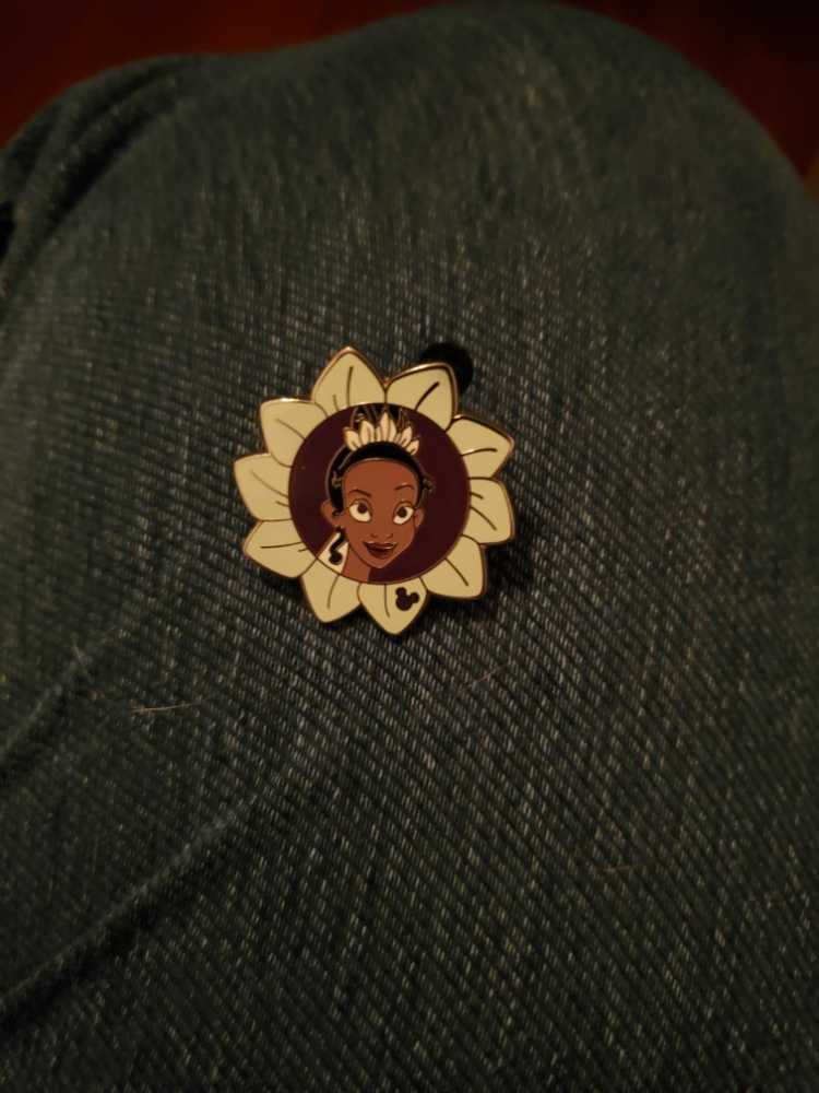 Donald Cutie Flower blue