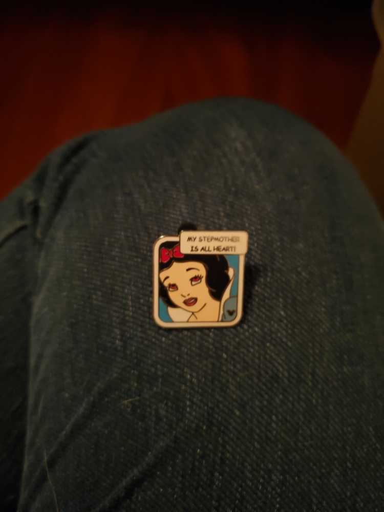 Stitch Crashes Disney Pin Holder with Pin – Limited Release