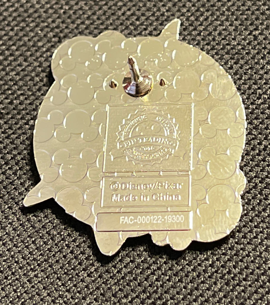 Attractions - Nemo - Mystery pin collectible - Main Image 2