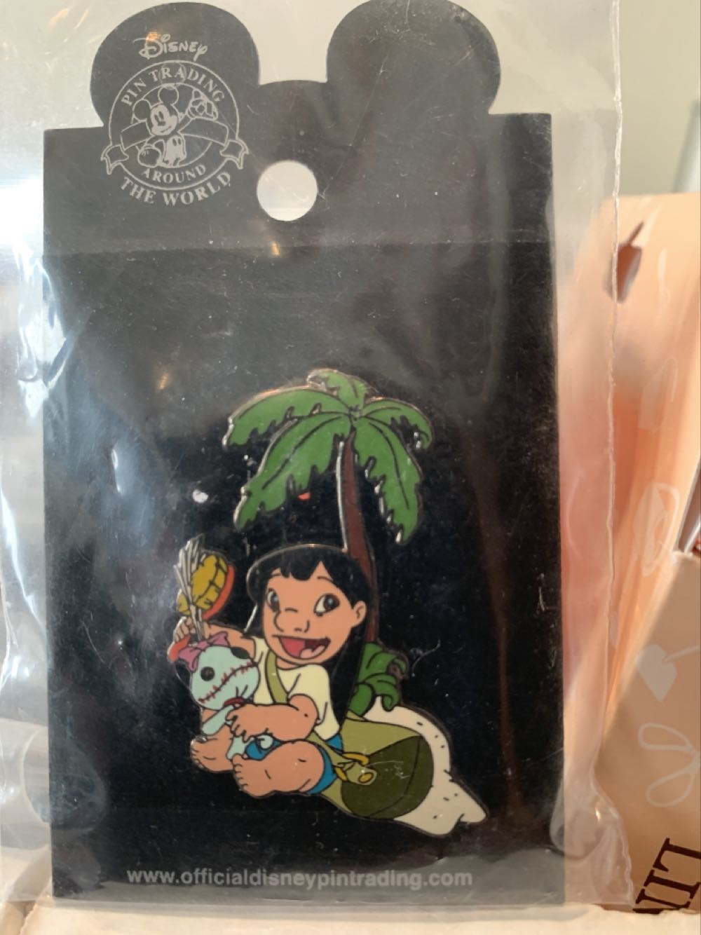 Up - Carl And Ellie Smashing The Savings Jar For Paradise Falls