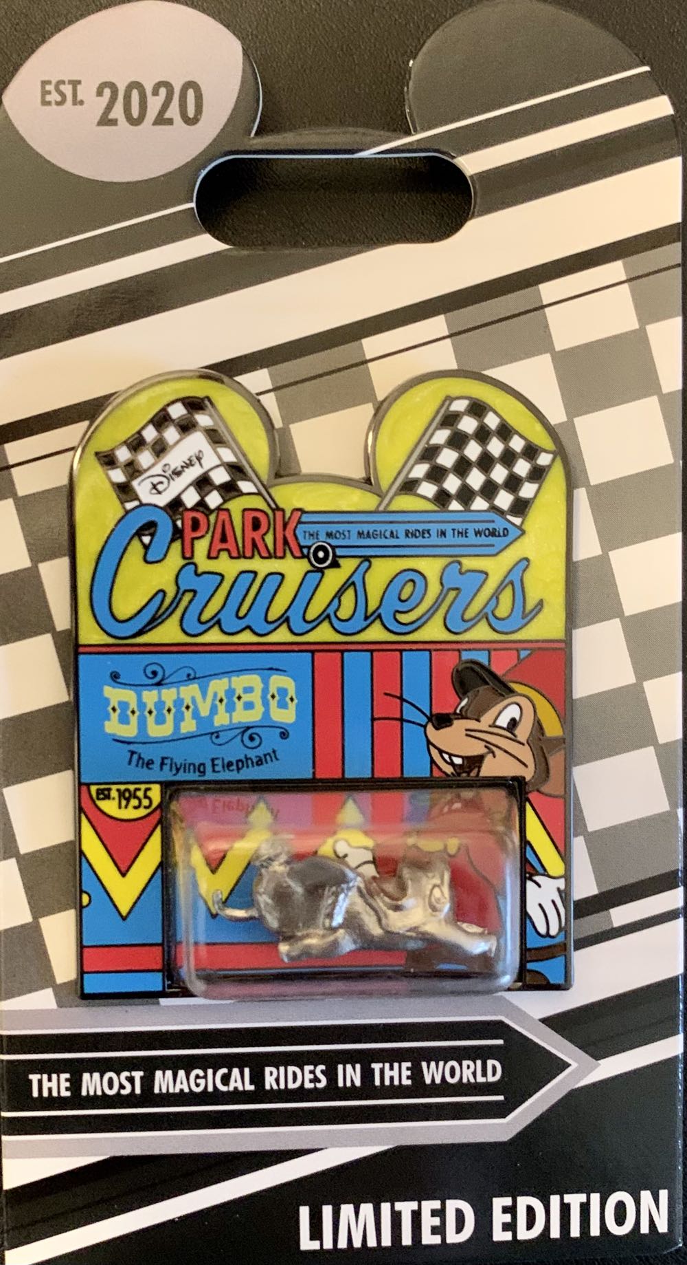 Park Cruisers - Dumbo - Bubble pin collectible - Main Image 2