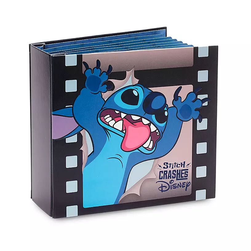 Stitch Crashes Disney Pin Holder with Pin – Limited Release - Polyurethane / paper / plastic / fabric / zinc alloy pin collectible - Main Image 4