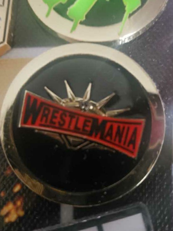 Droid Depot - Manufacturing 2 Pins - Arakyd Industries K-2SO