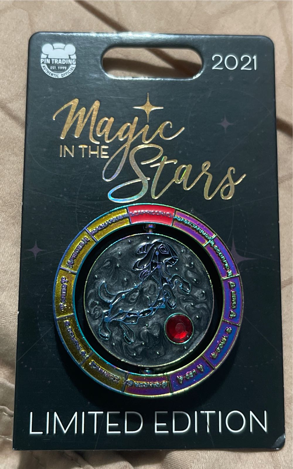 The Hunchback Of Notre Dame “Magic In The Stars: Capricorn” Series - Disney Parks Limited Edition Pin - Rack pin collectible [Barcode 400932863436] - Main Image 2