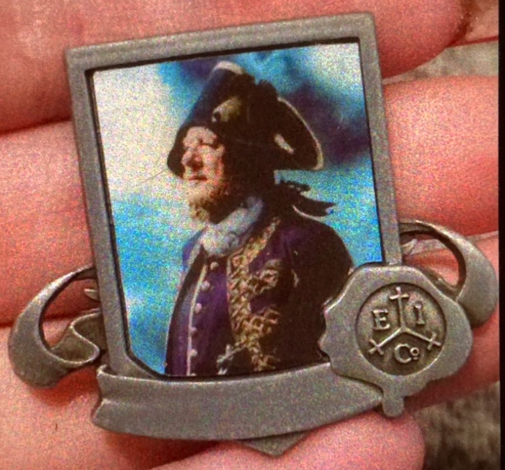 Loungefly Pixar Alien As Sully