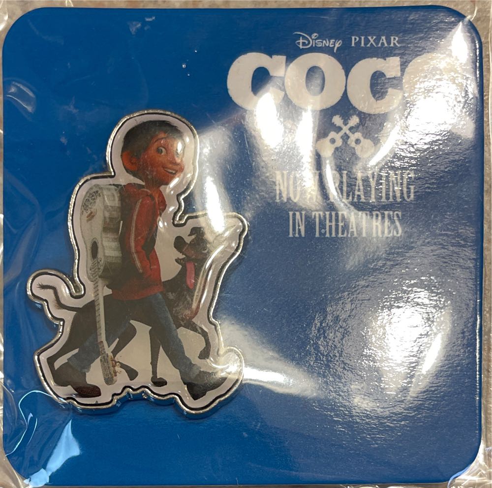 Galaxy’s Edge Resistance Reveal - Rey