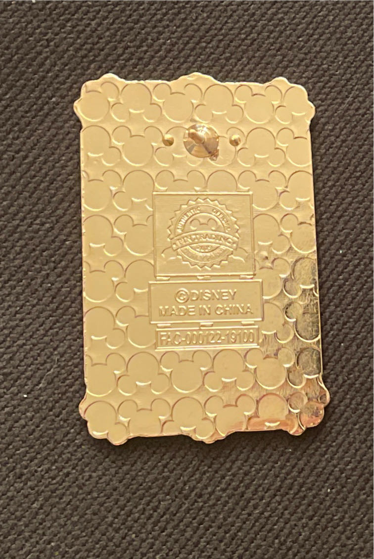 Riviera- Bienvenue  pin collectible - Main Image 2