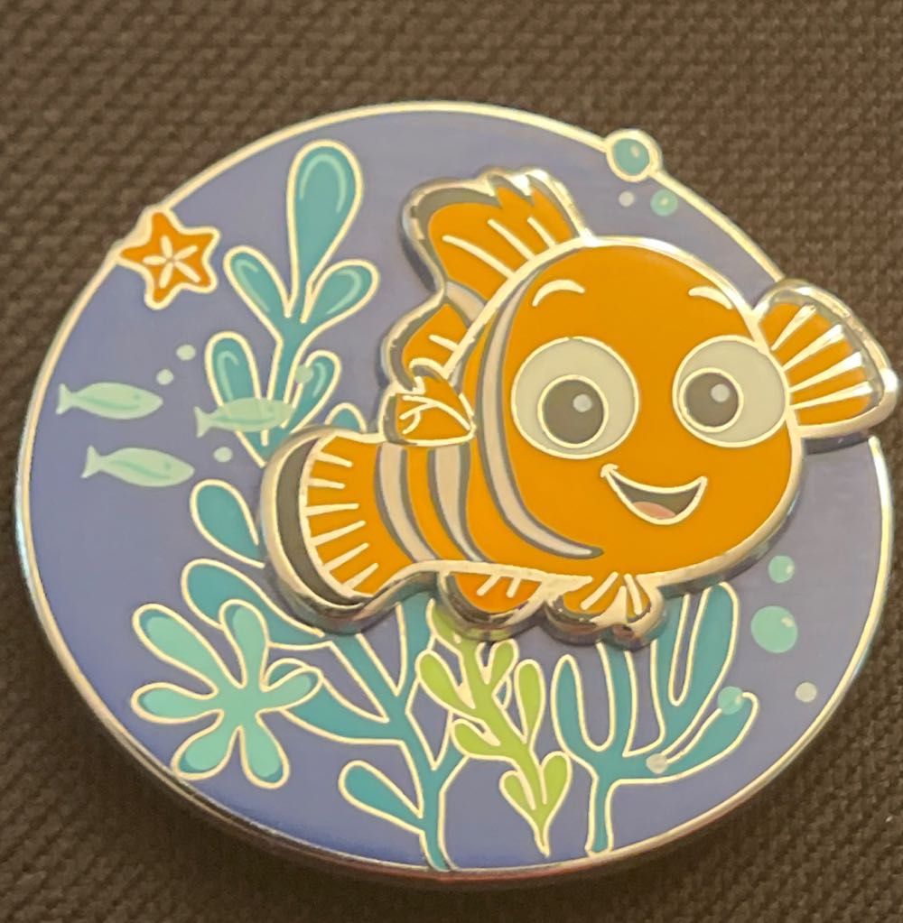 Cinderella Tiara Pin – Disney Princess