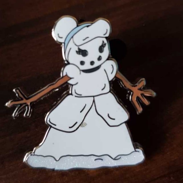 The Child Pin in Zen Pose – Star Wars: The Mandalorian – Limited Release