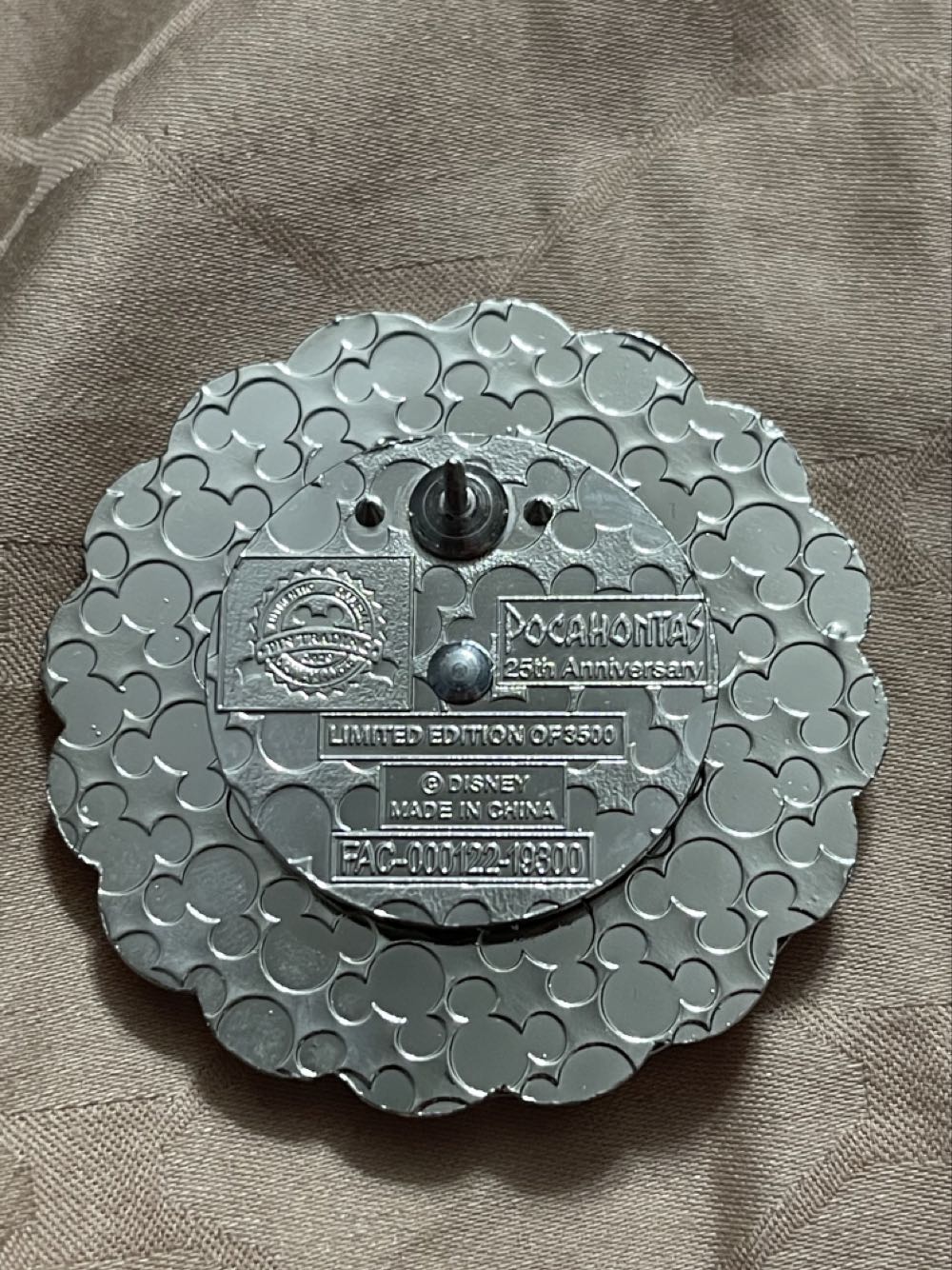 Pocahontas 25th Anniversary Spinner - 25th Anniversary pin collectible [Barcode 400917113983] - Main Image 4