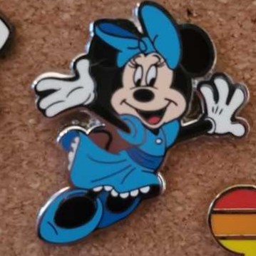DVC - Mickey Vacation Booster Set - Mickey With Suitcase