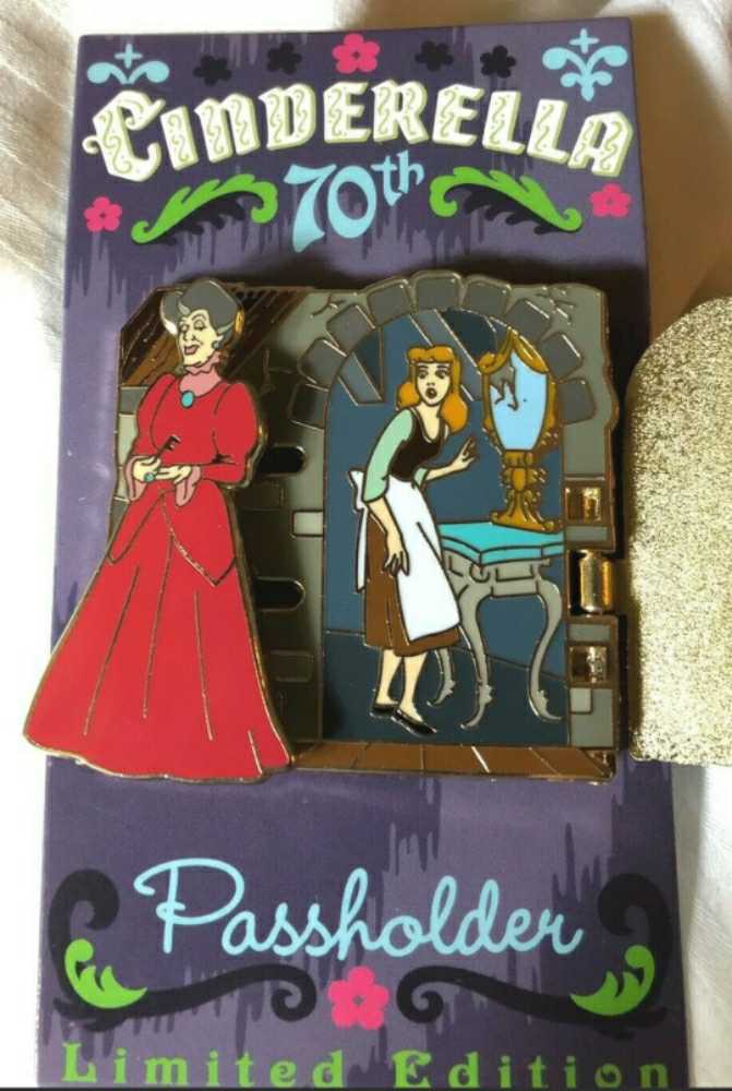 Cinderella 70th Anniversary Lady Tremaine - Disney Pin - Trading pin collectible - Main Image 2