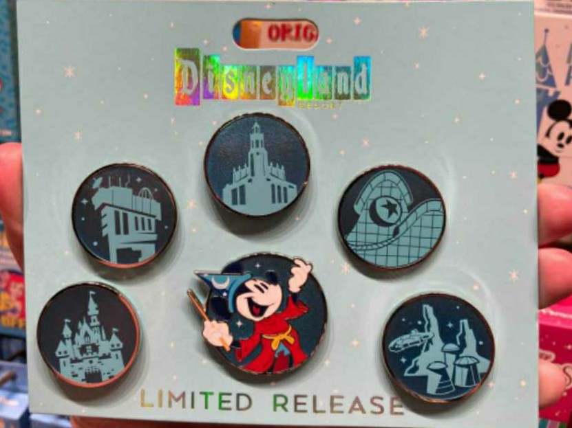 Tokyo Olympics Paralympics Mascot Someity Badge Triathlon 2020