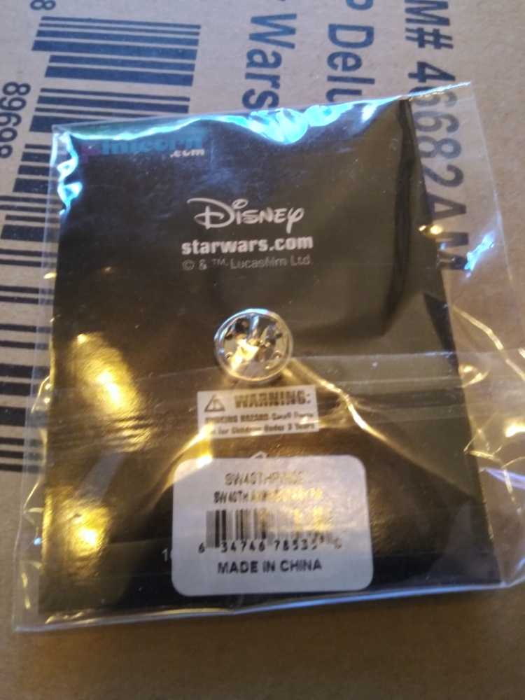 Disney Star Wars 40th Anniversary Pin  pin collectible [Barcode 634746785350] - Main Image 2