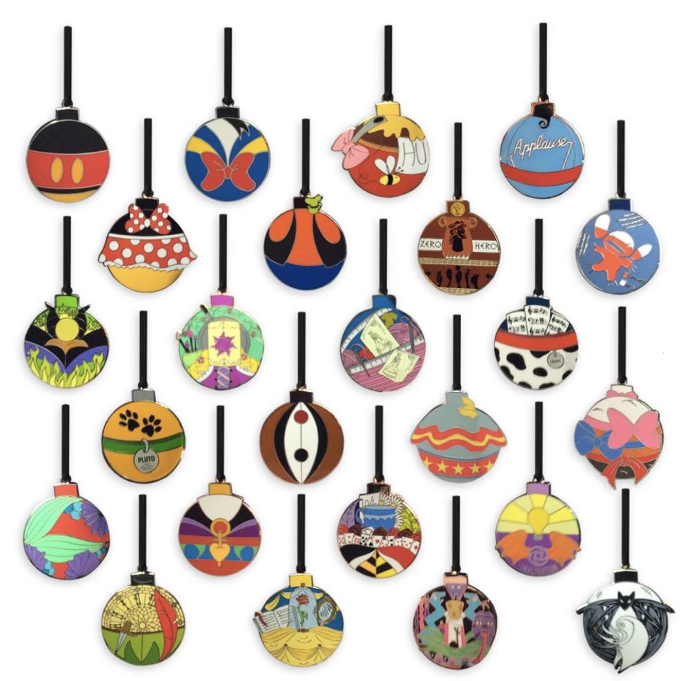 Disney’s Favorites Countdown Calendar 2020 - Pluto  pin collectible - Main Image 4